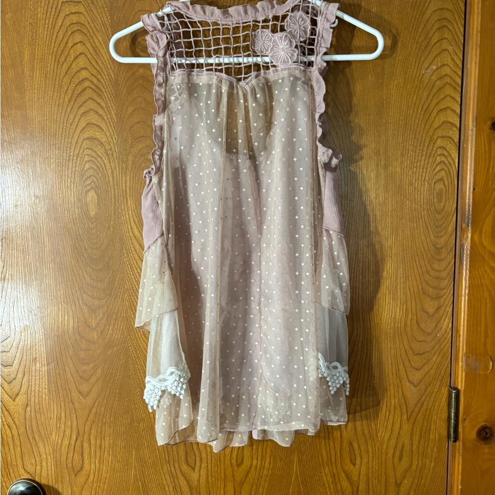 Marineblu Mauve and Beige Layered Sleeveless Blouse - Picture 2 of 6
